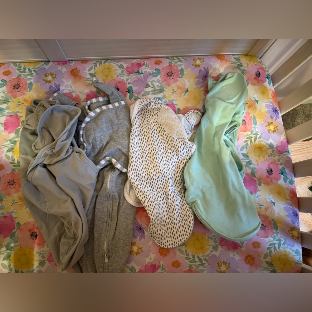 SwaddleMe Baby Swaddle Set in Gray and Mint